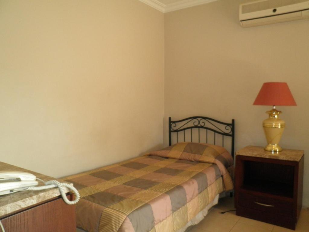 Granada Suites Hotel Ammán Szoba fotó