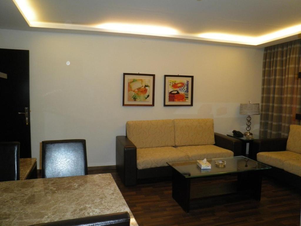 Granada Suites Hotel Ammán Szoba fotó