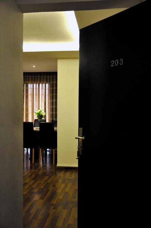 Granada Suites Hotel Ammán Szoba fotó
