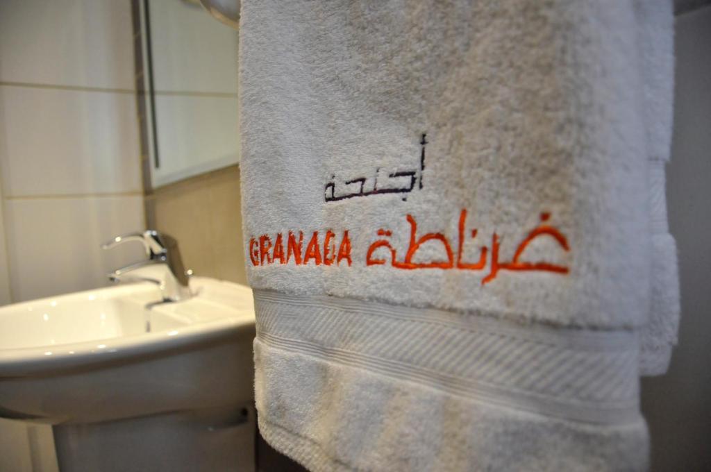 Granada Suites Hotel Ammán Szoba fotó