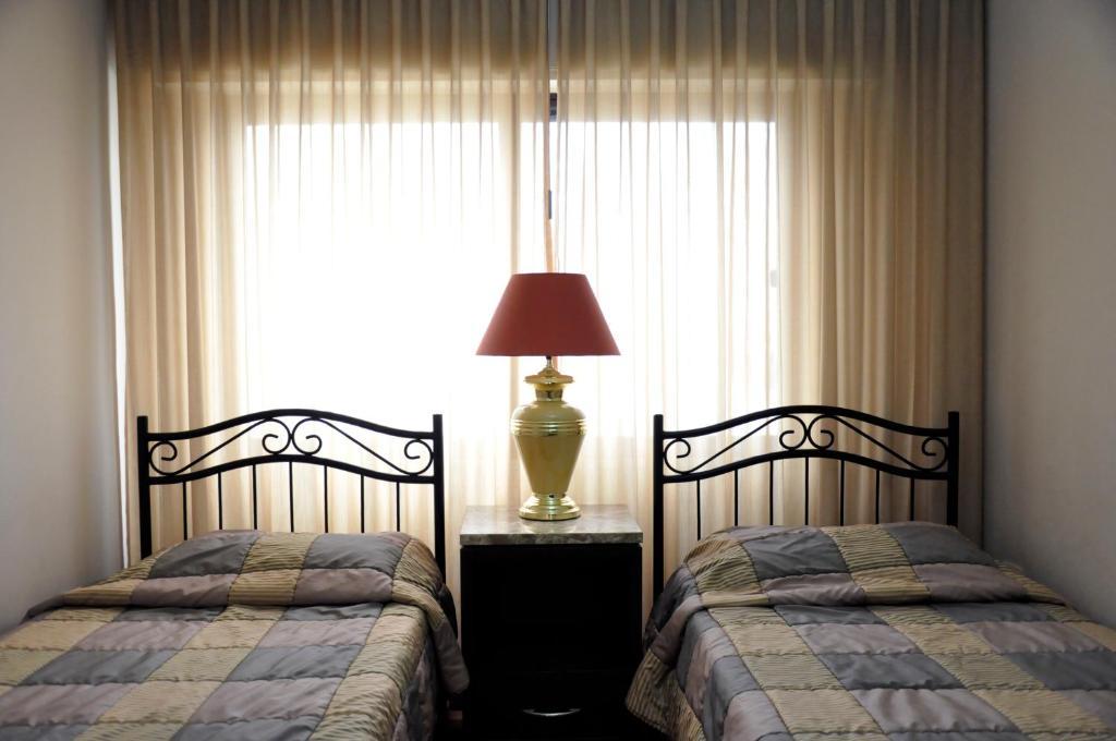 Granada Suites Hotel Ammán Szoba fotó